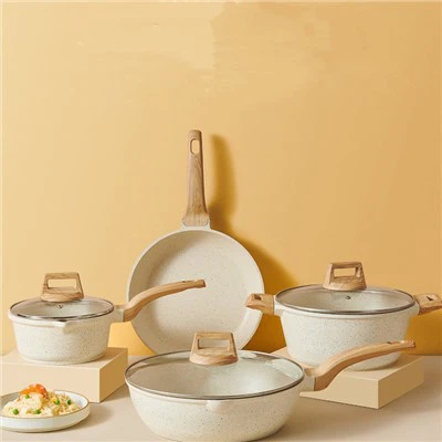 Set de vase din aluminiu de 4 bucăți