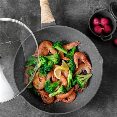 Wok de uz casnic din aluminiu