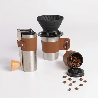 Set de cafea preparat manual pentru geantă de plută